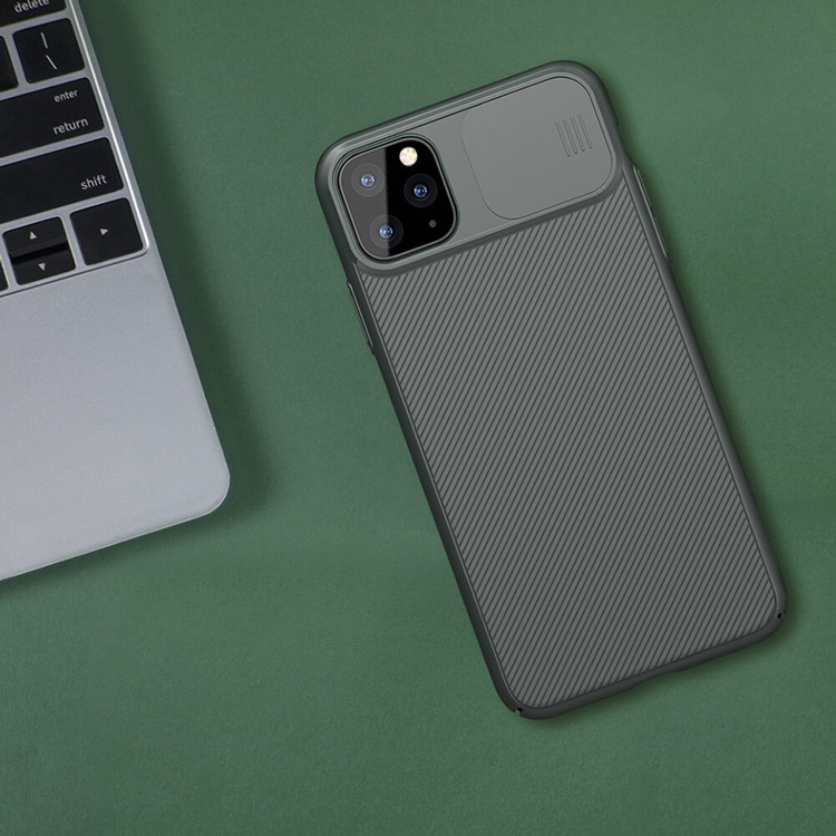 Чехол для iPhone 11 Pro Max с защитой камеры Nillkin CamShield Case - Черный
