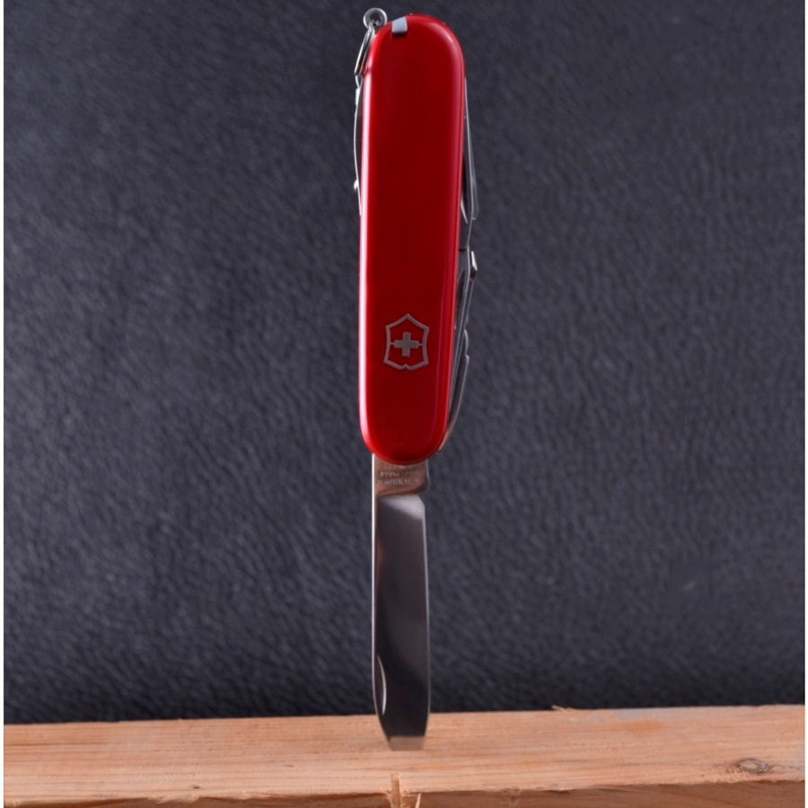 Нож перочинный 84мм Victorinox Sportsman - Красный (0.3803)