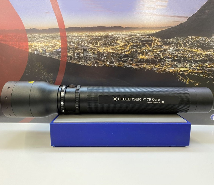 Фонарь LED Lenser P17R Core (502182) – купить в магазине Audio-drive